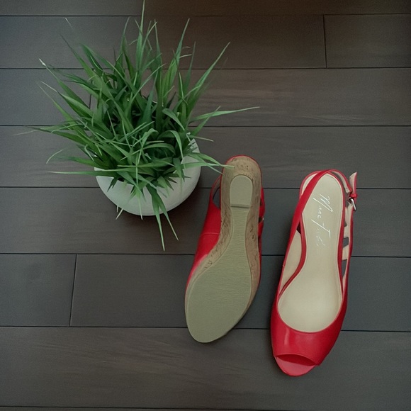 Red open toe espadrille cork wedge - Picture 4 of 9